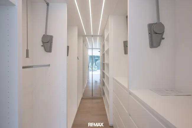 begehbarer Kleiderschrank