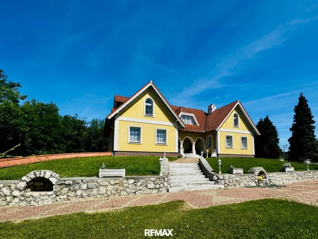 Villa Vita seitlich