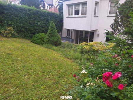 Renovierte Gartenwohnung mit südseitiger Terrasse in exklusiver Grünlage von Wien ­Döbling
