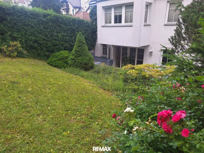 Renovierte Gartenwohnung mit südseitiger Terrasse in exklusiver Grünlage von Wien ­Döbling - Bild