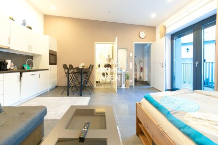 Wohnungspaket mit Werkstatt, Geschäftslokal & baubewilligtem Rohdachboden