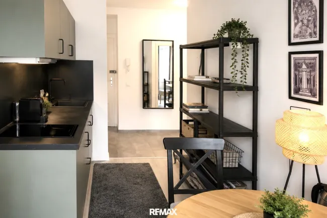 Gemütliche, helle 1-Zimmer-Wohnung mit separater Küche - Bild