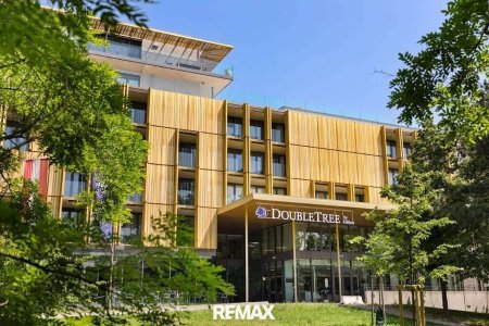 Exklusives Apartment mit riesiger Terrasse und Schönbrunnblick im Hilton Double Tree zu mieten!