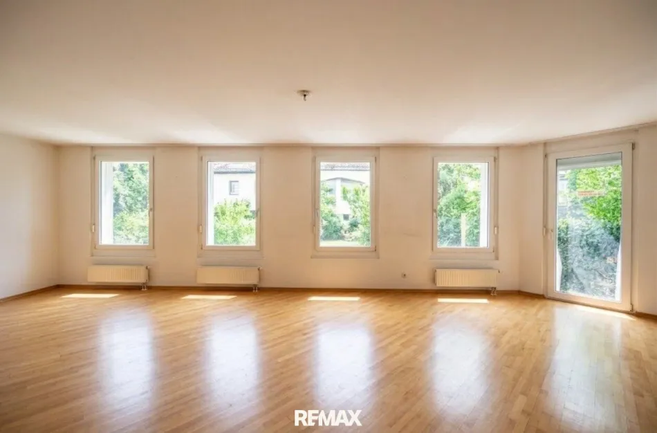 4 Zimmer Gartenwohnung mit Garagenstellplatz in Mauer - Titelbild