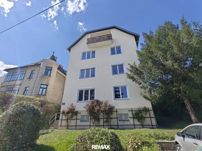 Helle 4 Zimmer Wohnung | Erzbischofgasse | 87 m² sanierungsbedürftig - Titelbild