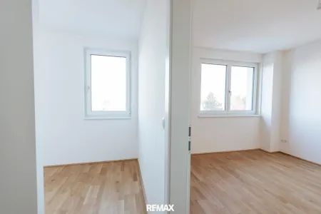 Schlafzimmer & Homeoffice