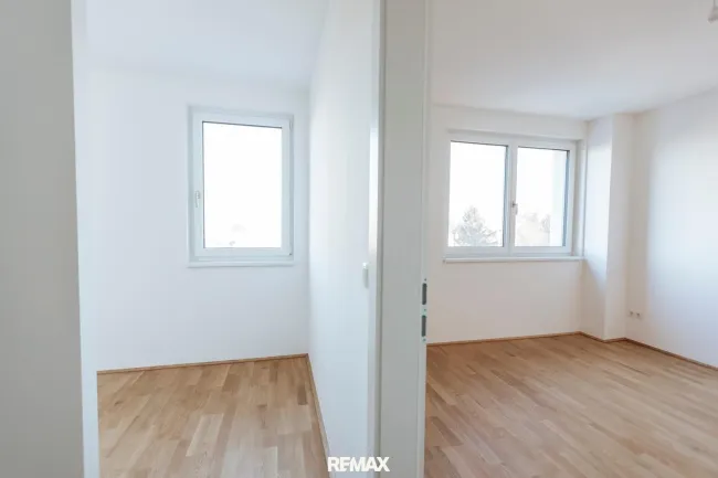 Schlafzimmer & Homeoffice