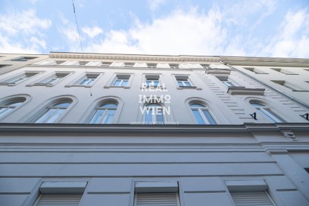 Wohnungspaket mit Werkstatt, Geschäftslokal & baubewilligtem Rohdachboden