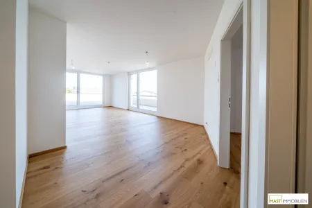 2-Zimmer Wohnung mit 130qm Freifläche am See