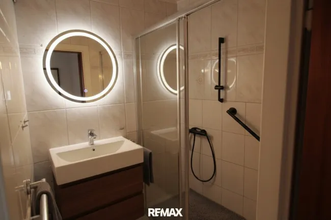 Badezimmer KI generiert