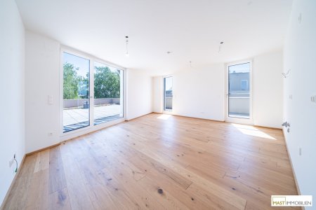 *Provisionsfrei* 3-Zimmer Wohnung mit über 170qm Außenfläche!
