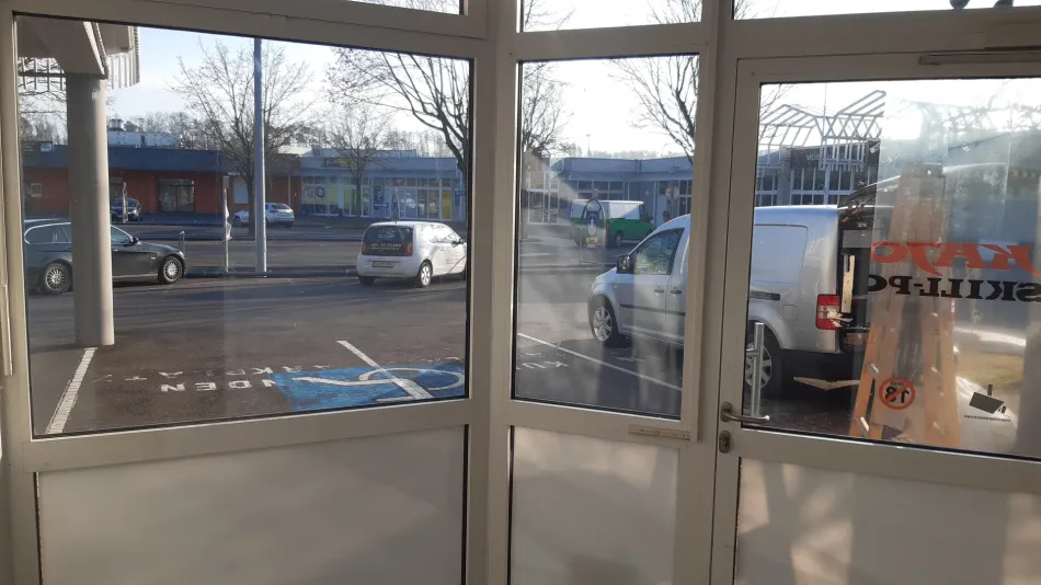 Geschäftslokal in frequenzstarker Lage im Fachmarktzentrum Enns - Bild