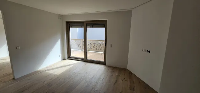 Erstbezug in Baden: Helle Wohnung mit Terrasse in Top-Lage - Bild