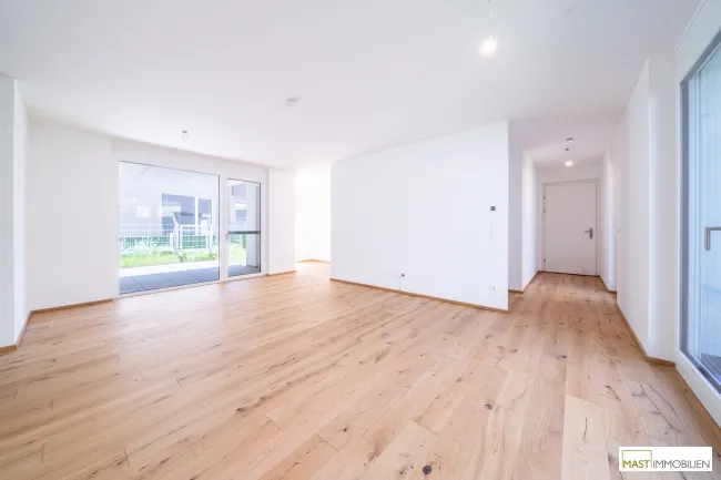 Sofort beziehbar! Traumhafte 3-Zimmer Familienwohnung mit großzügigem Garten - Titelbild