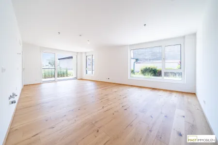 Sofort beziehbar! 2-Zimmer Erdgeschosswohnung mit rund 20qm Freifläche!