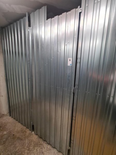 Zentrale, kostengünstige Kleinlager