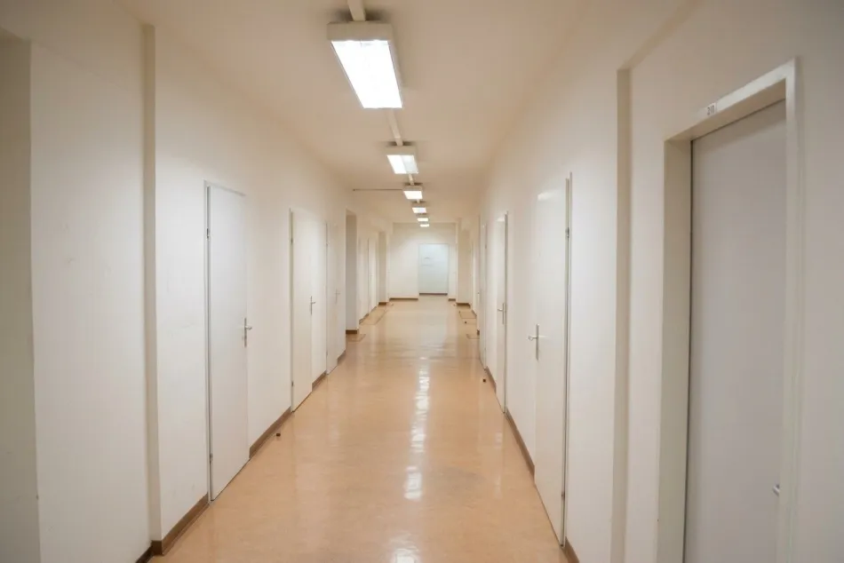 Büroetagen an der U4/U6-Station Längenfeldgasse - Bild