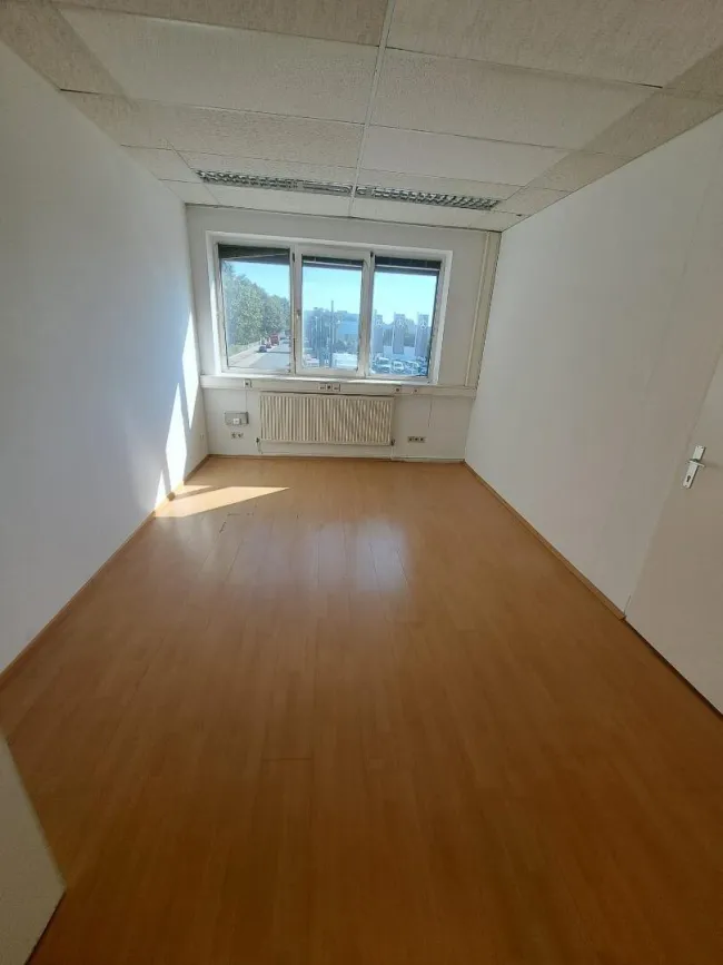 Kostengünstige Kleinbüros in der Nähe von Strebersdorf - Bild