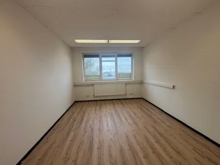 Kostengünstige Kleinbüros in der Nähe von Strebersdorf - Titelbild