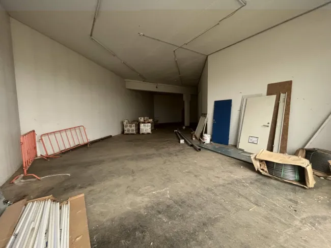 143 m² Lagerfläche im Fachmarktzentrum - Bild