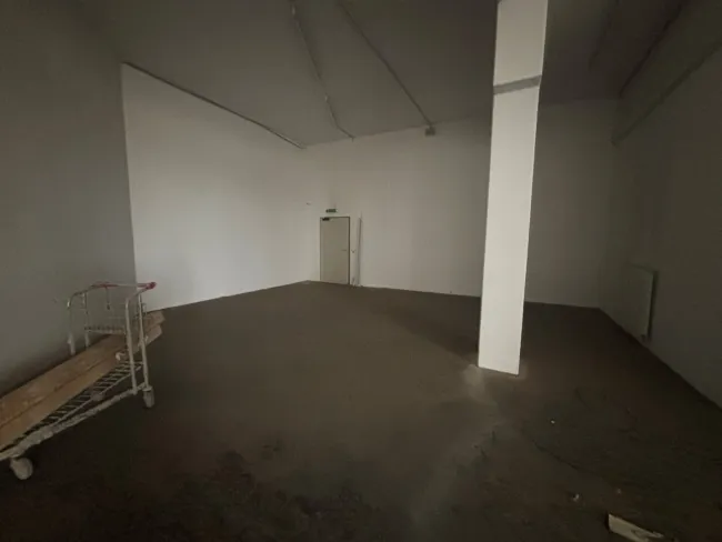 143 m² Lagerfläche im Fachmarktzentrum - Bild