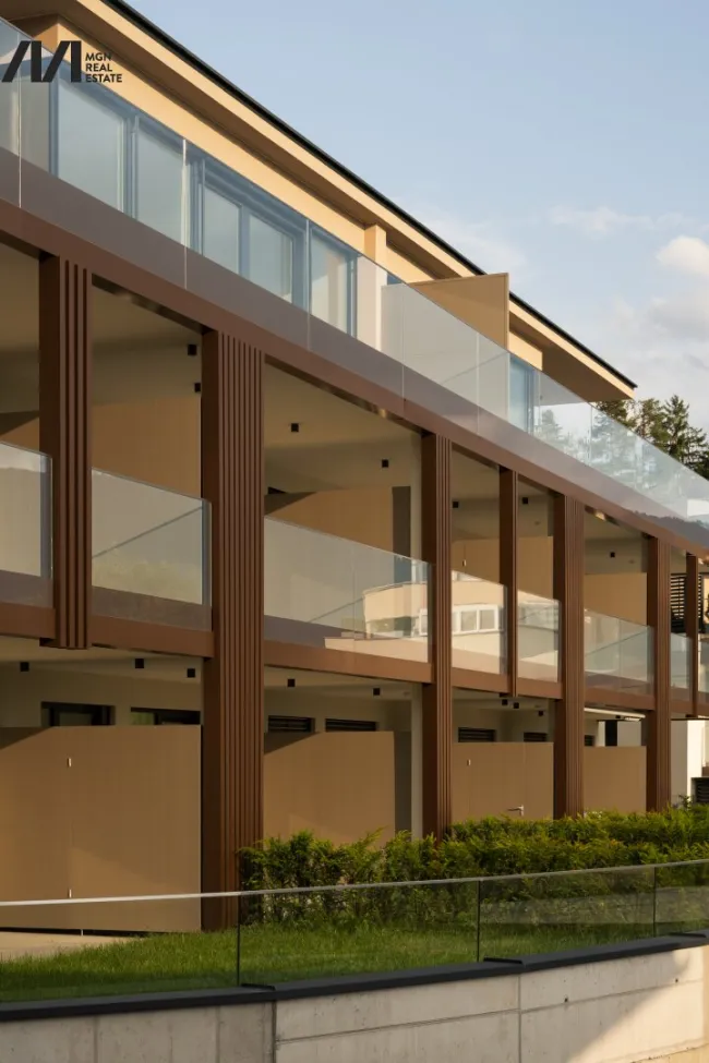 Exklusive Gartenwohnung mit himmlischem See- und Bergpanorama - Bild
