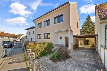 Ihr Familienhaus im Grünen: großer Garten, überdachte Terrasse & Balkon – ca. 30 Min. nach Wien Mitte
