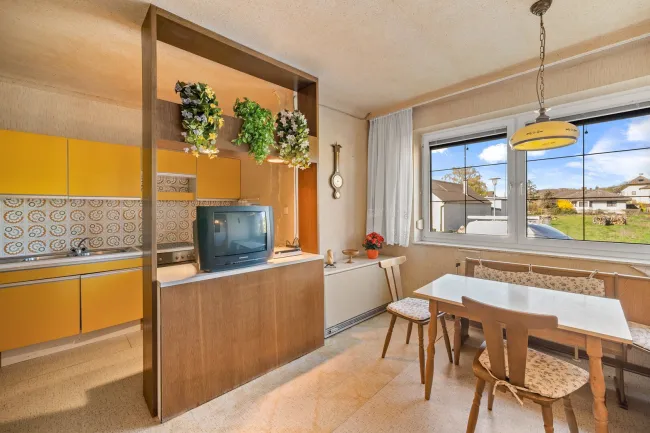 Ihr Familienhaus im Grünen: großer Garten, überdachte Terrasse & Balkon – ca. 30 Min. nach Wien Mitte - Bild