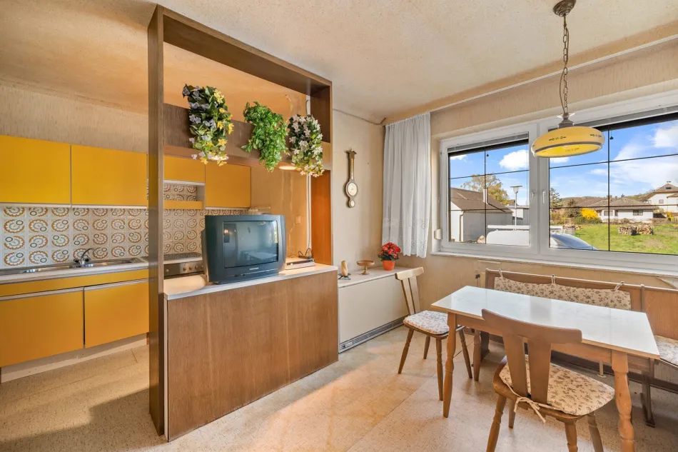Ihr Familienhaus im Grünen: großer Garten, überdachte Terrasse & Balkon – ca. 30 Min. nach Wien Mitte - Bild