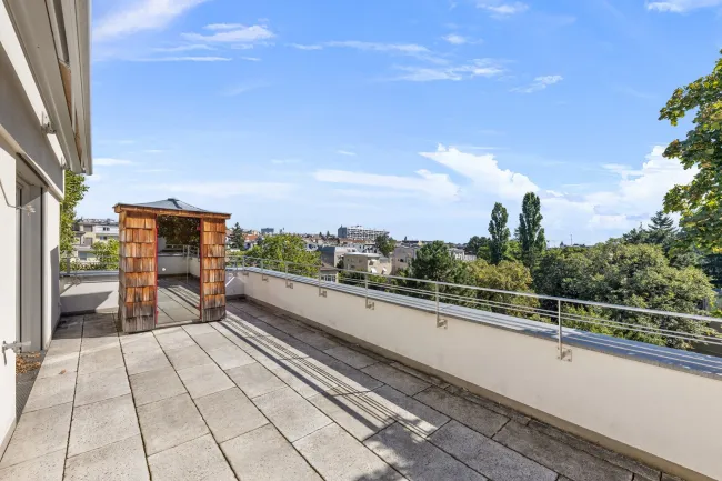 Penthouse der Extraklasse – Zwei Terrassen, Weitblick & absolute Privatsphäre - Titelbild