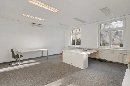 Premium-Gewerbeeinheit | 270 m² Technik- & Bürofläche mit 2 Zugängen, Klima & Glasfaser