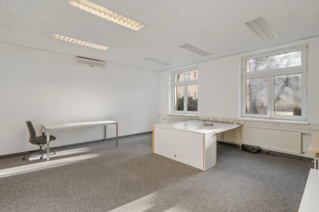 Premium-Gewerbeeinheit | 270 m² Technik- & Bürofläche mit 2 Zugängen, Klima & Glasfaser - Bild