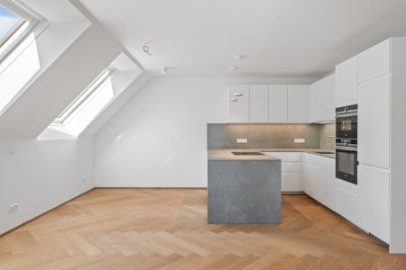 Exklusive Dachgeschossresidenz im 3. Bezirk – Pool, privater Heimaufzug und außergewöhnliche Freiflächen
