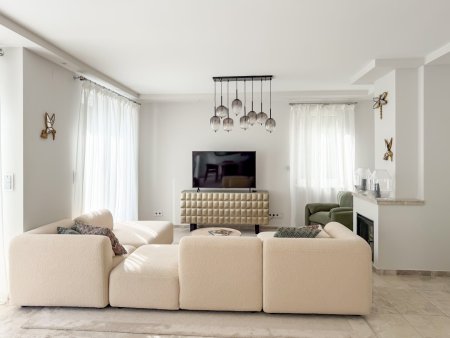 Exclusive Luxury Villa with Pool, Rooftop Terrace & Panoramic Views over Vienna | 1190 Vienna | Fully Furnished