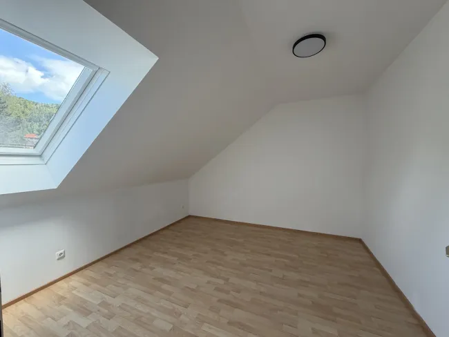 Gemütliche 2-Zimmer-Dachgeschosswohnung - Bild