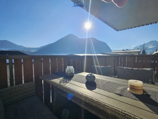 Sonnige 4- Zimmer Familienwohnung, zentral und ruhig - Bild