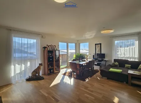 Sonnige 4- Zimmer Familienwohnung, zentral und ruhig