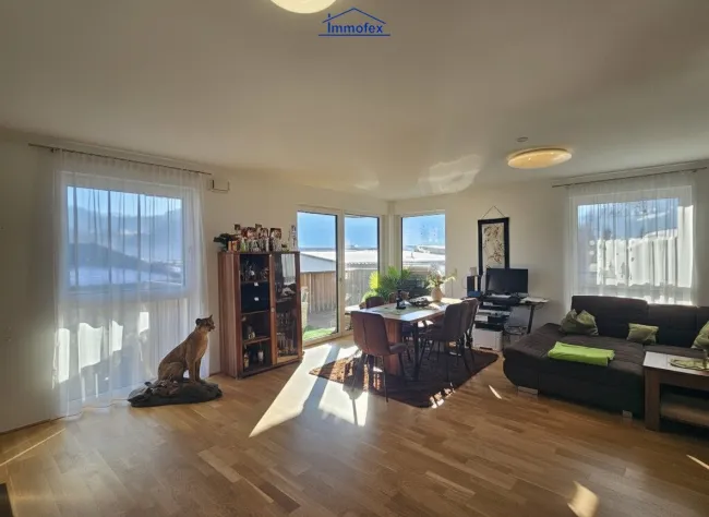 Sonnige 4- Zimmer Familienwohnung, zentral und ruhig - Titelbild