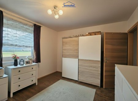 Hochwertig sanierte, sehr ruhige 3-Zimmer Wohnung in gepflegter Anlage