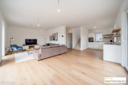 *NEU* Belagsfertige Doppelhaushälfte mit Keller und traumhaftem Garten!