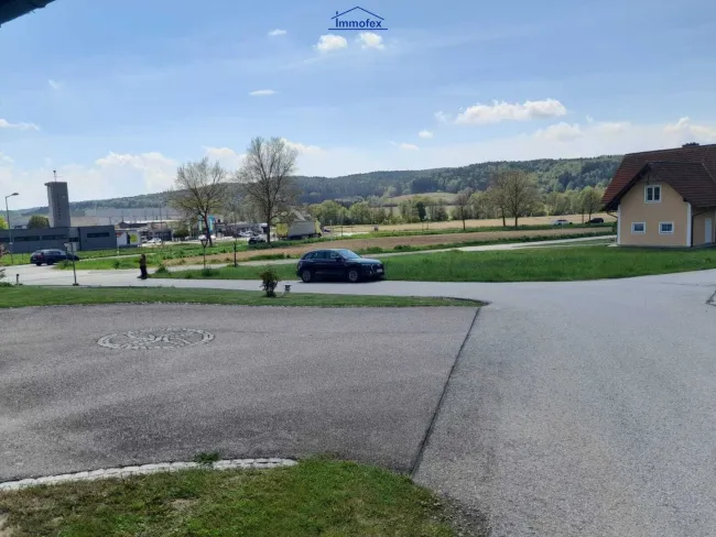 Sonniges, ebenes Baugrundstück in schöner Wohnlage - Bild