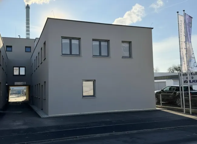 Moderne Gewerbeimmobilie - Erstbezug in der Linzer Industriezeile - Teilvermietung möglich - Bild