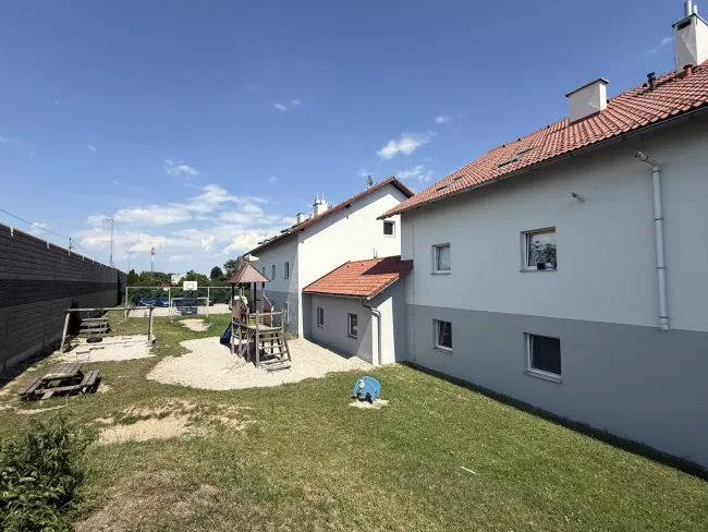 2 Zinshäuser mit 12 Wohnungen in Wels – rund 5 % Nettorendite - Bild