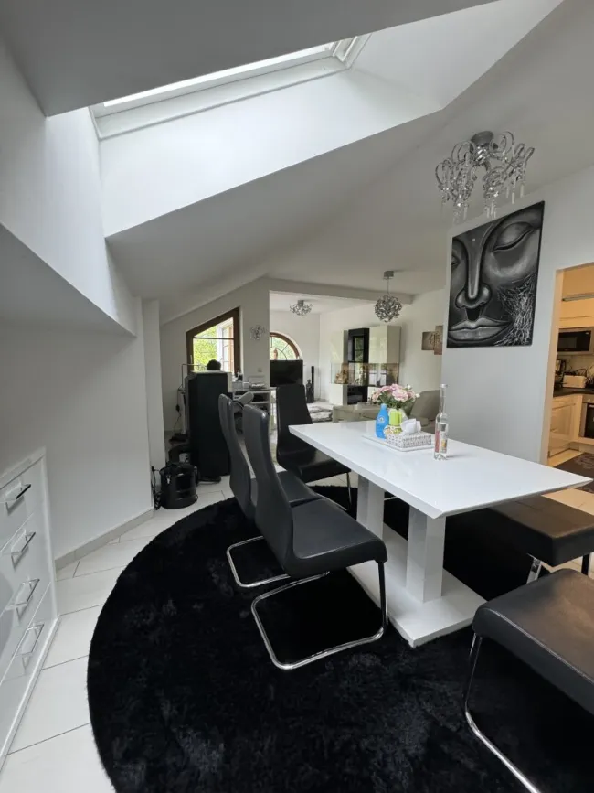 Traumhafte Terrassenwohnung und Seezugang in Mondsee - Luxusausstattung, top Lage, €1.600/Monat - Bild