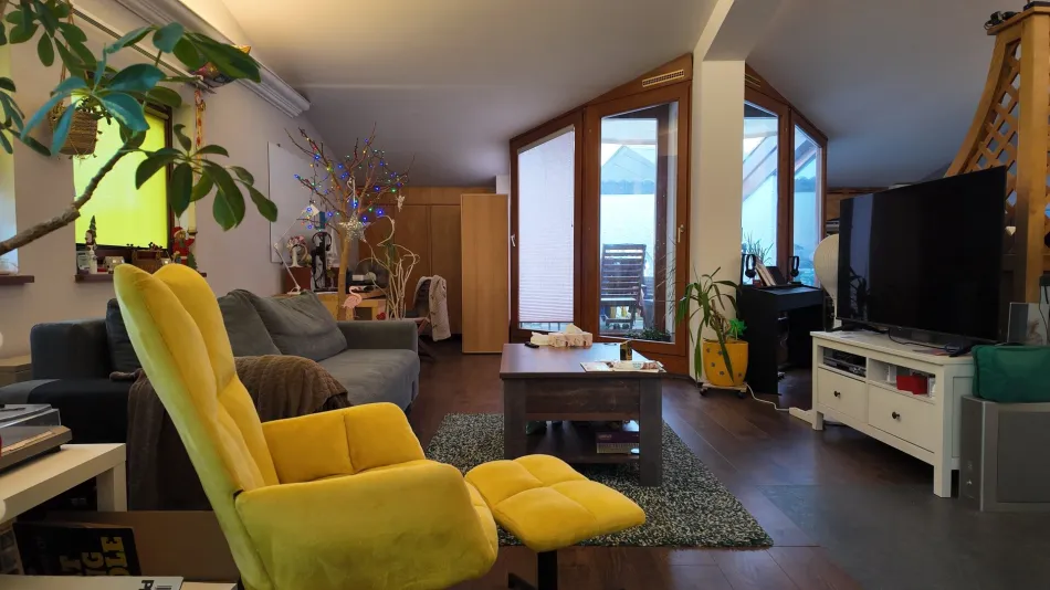 Atelier mit eigenem PKW-Stellplatz - Titelbild