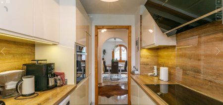 Luxuriöse Villa in Poreč mit Garten, Terrasse, Garage und Solarenergie – Ihr Traumhaus!