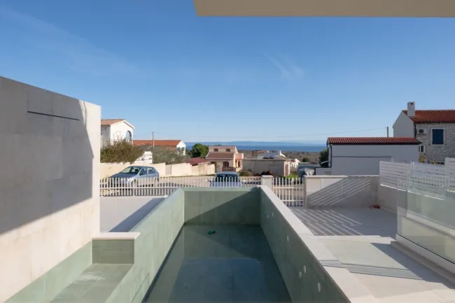 Exklusive Designer-Villa mit spektakulärem Meerblick, Infinity-Lifestyle und mediterraner Privatsphäre - Bild