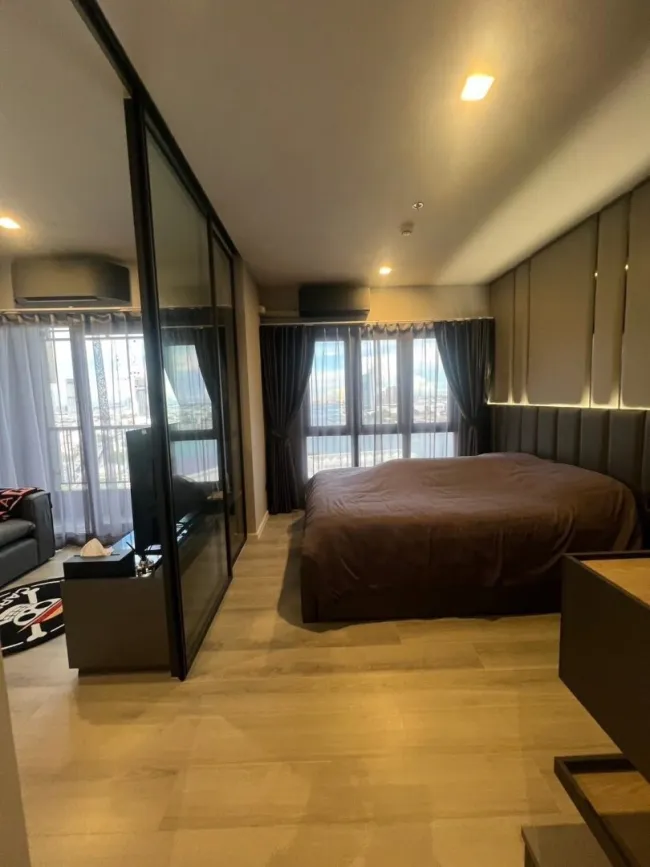 Luxuswohnung in Bangkok Rama 3 mit Sky Lounge, Pool & exklusiven Premium-Facilities zu verkaufen - Bild