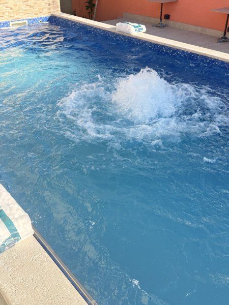EXKLUSIVE LUXUSVILLA MIT POOL IN MEDULIN