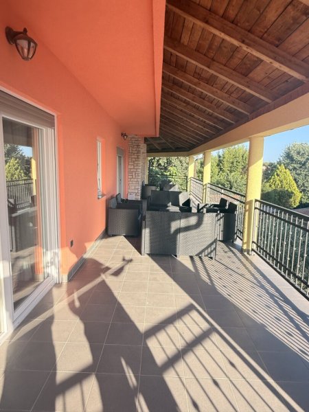 EXKLUSIVE LUXUSVILLA MIT POOL IN MEDULIN